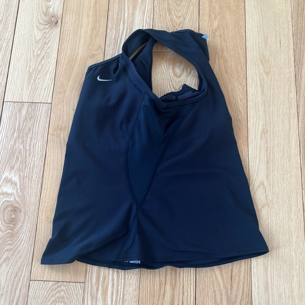 Nikefit Black Activewear top - Picture 5 of 8